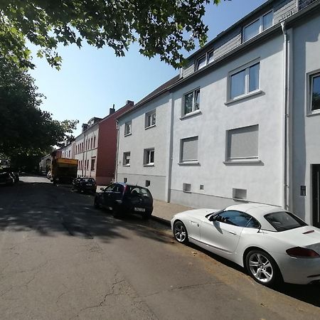 Premium Ferienwohnung "Christine ", Zentrale Ruhige Stadtlage 100 Qm Ebenerdige Dusche Terasse Kaminofen Zweibruecken Exterior photo